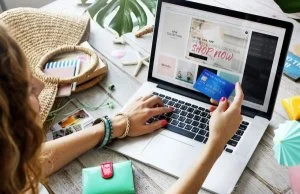 5 raisons de choisir des vêtements personnalisés en ligne