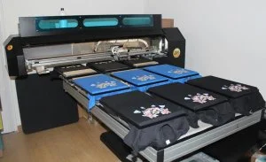 Zeefdruk, DTF of borduren op T-shirts: welke techniek moet je kiezen?